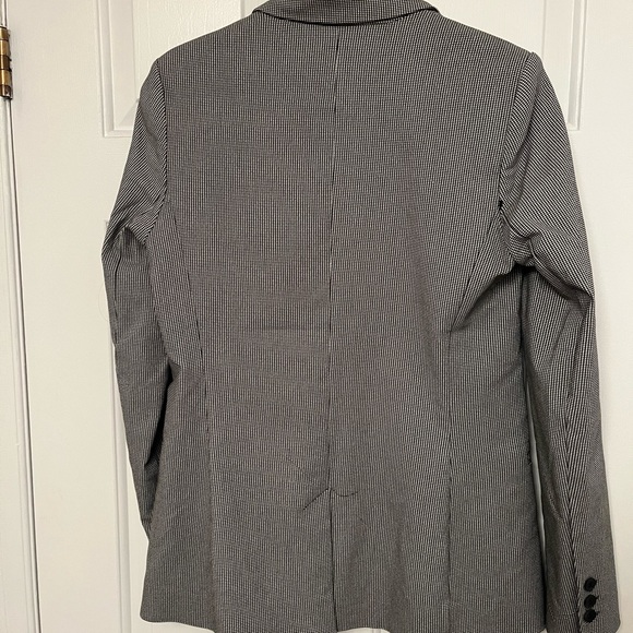 Veston - Picture 2 of 2